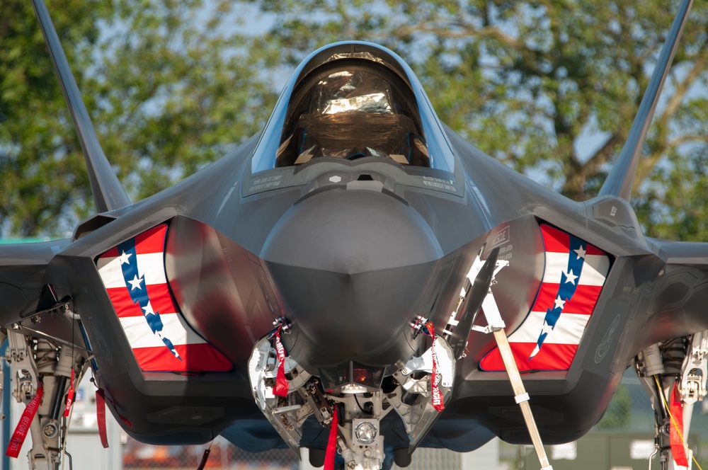 F-35 Lightining II parked at ACY