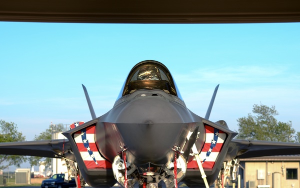 F-35 Lightining II parked at ACY