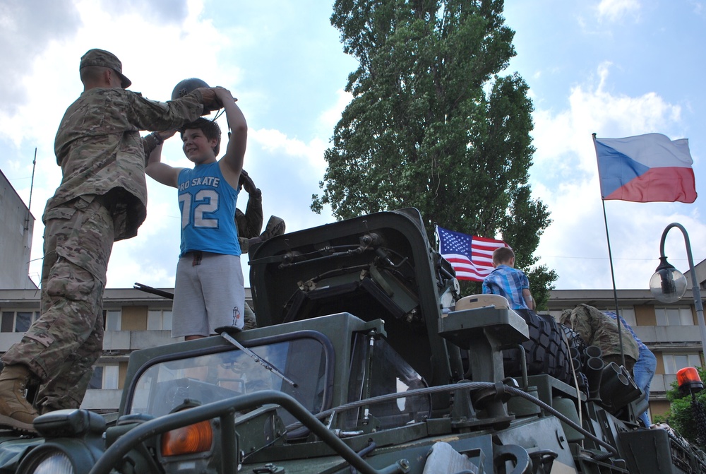 Get There, Do Something, Show the World: 2nd Cavalry Regiment Joint Static Display