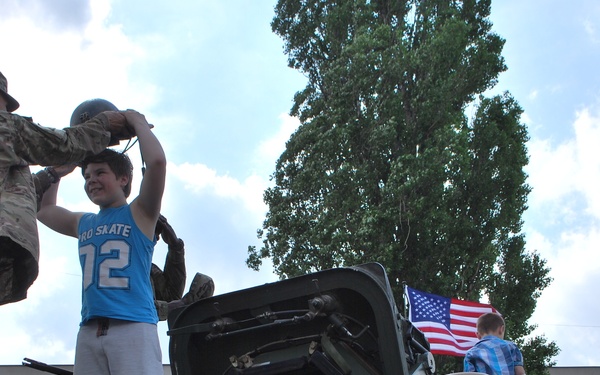 Get There, Do Something, Show the World: 2nd Cavalry Regiment Joint Static Display