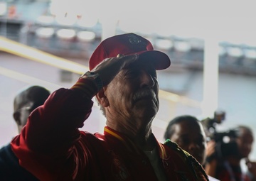 Service members, NYV honors the fallen