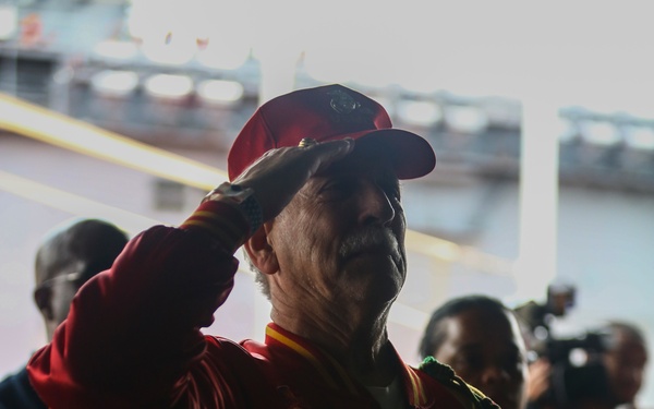 Service members, NYV honors the fallen