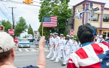 Service members honor the fallen during Staten Island Memorial Day Parade