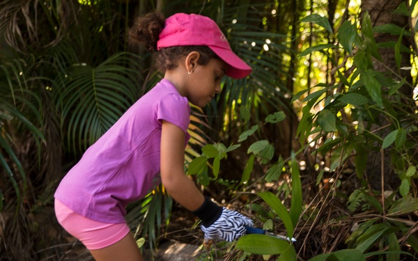 Together it’s easy work