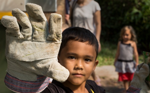 Together it’s easy work