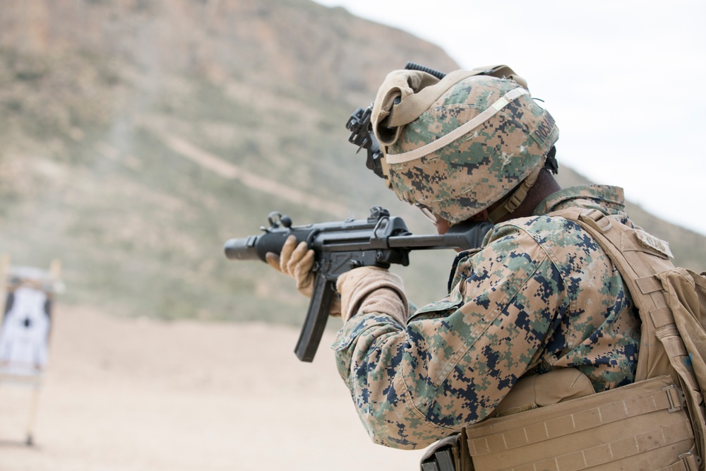 U.S. Marines &amp; Spanish SOF hone shooting skills