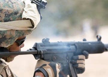 U.S. Marines &amp; Spanish SOF hone shooting skills