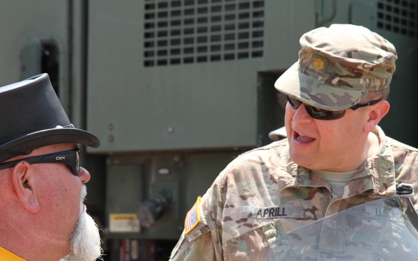 Reserve Soldiers help raise military awareness at 2016 Milwaukee Armed Forces Day