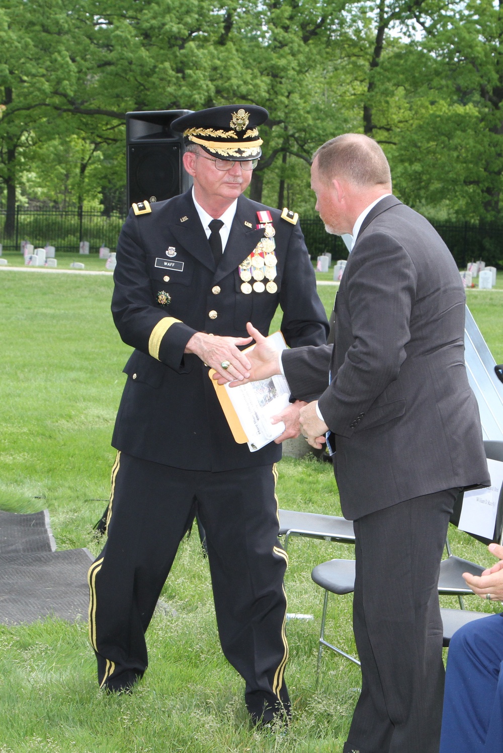 Fort Sheridan honors fallen veterans