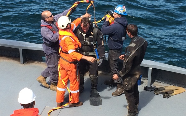 Crews continue response to Gros Cap Grounding of motor vessel Roger Blough