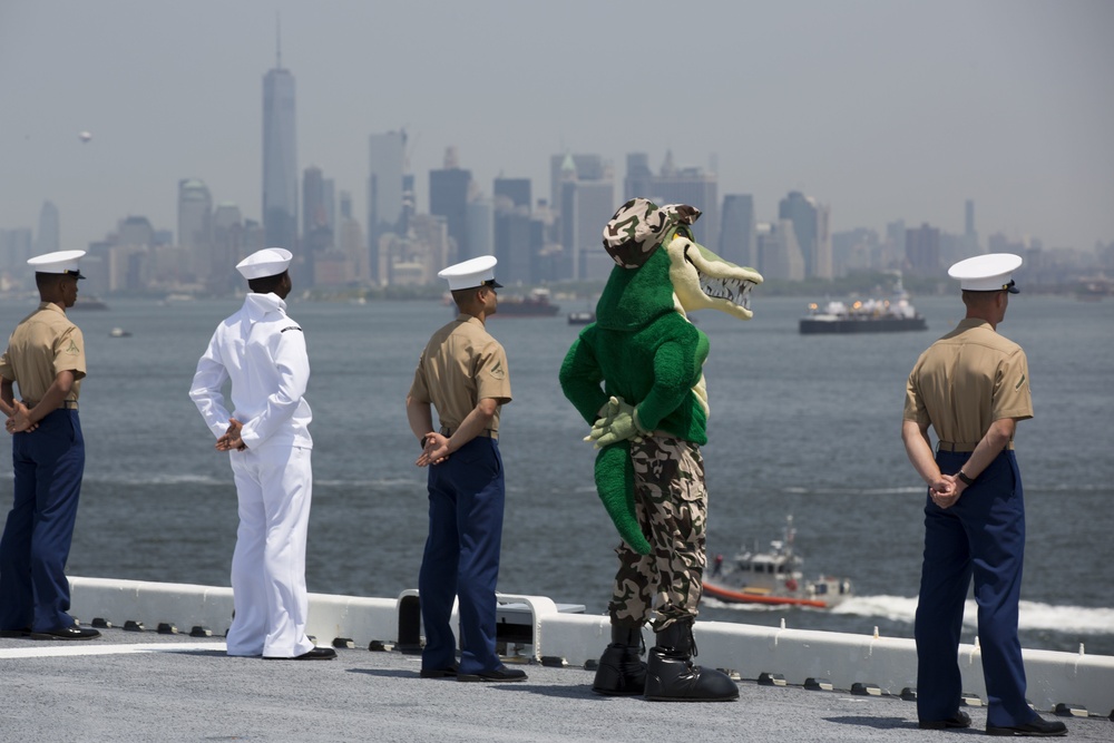 24th MEU Marines arrive for Fleet Week New York 2016