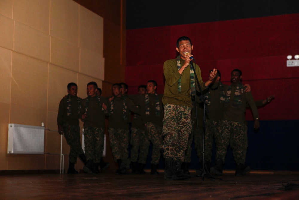 Malaysian Army performs for Khaan Quest 2016 Culture Night