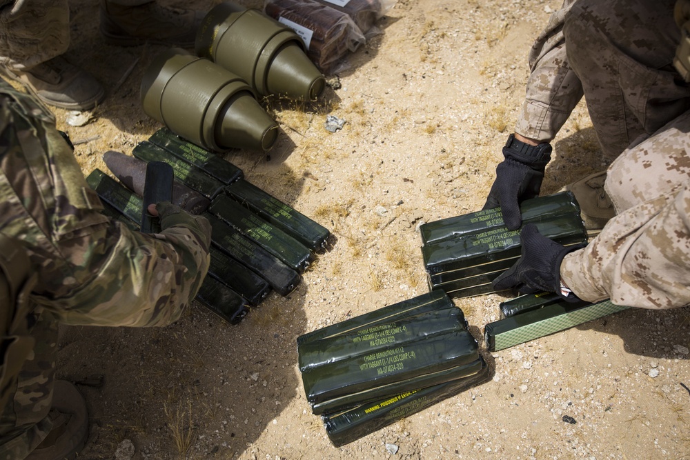 Special Purpose MAGTF-CR-CC conducts Combined EOD Explosive Effects Training