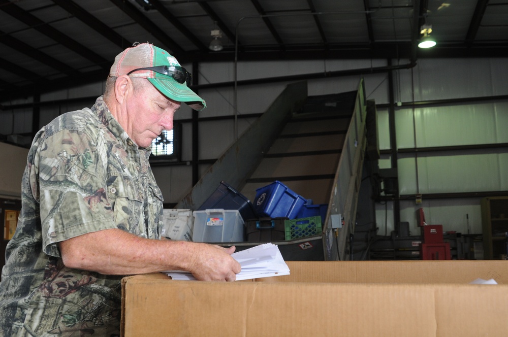 Camp Shelby Recycle Team receives Environmental Award