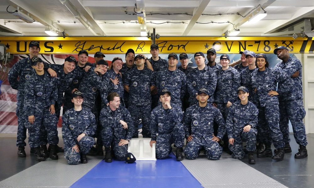 Combat Systems Ninth Division group photo