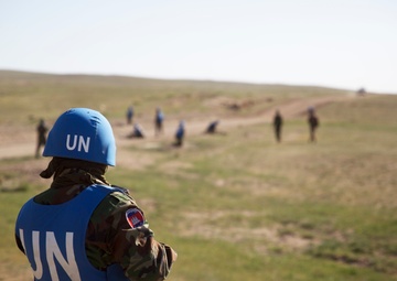 Royal Cambodian Armed Forces participate in mobile checkpoint training during Khaan Quest 2016