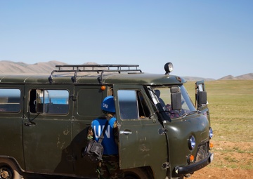 Royal Cambodian Armed Forces participate in mobile checkpoint training during Khaan Quest 2016