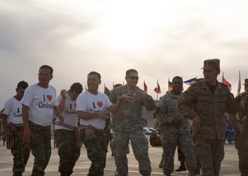 Khaan Quest 2016: Members of Armed Forces of the Czech Republic, Royal Cambodian Army share culture through performing arts