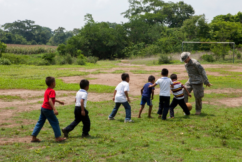 BEYOND THE HORIZON 2016 GUATEMALA