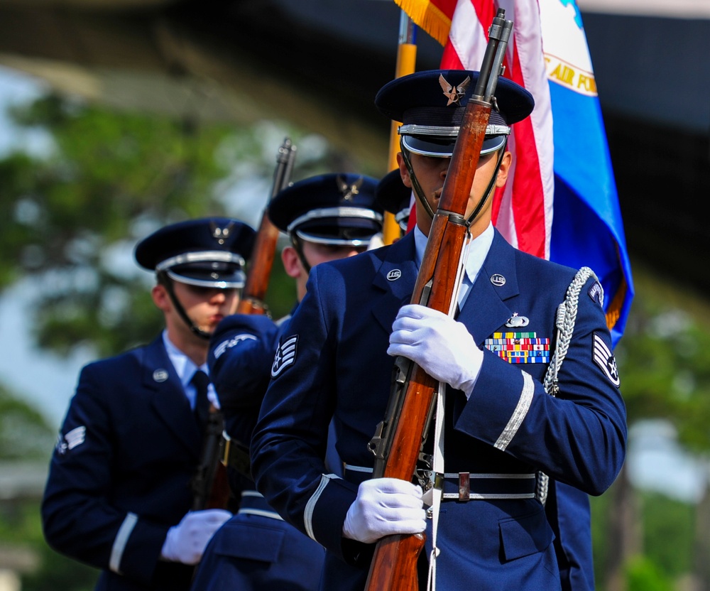 Gold Star Mothers plaque dedication ceremony
