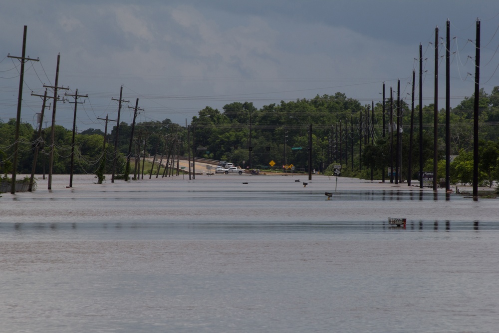Texas National Guard responds to South Central Texas Flooding 2016