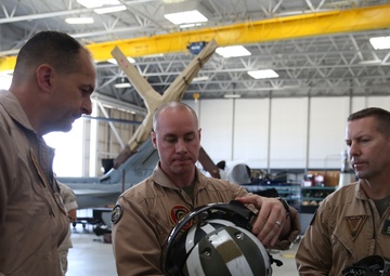 Division Commander flies in new Viper-Cobra attack helicopter