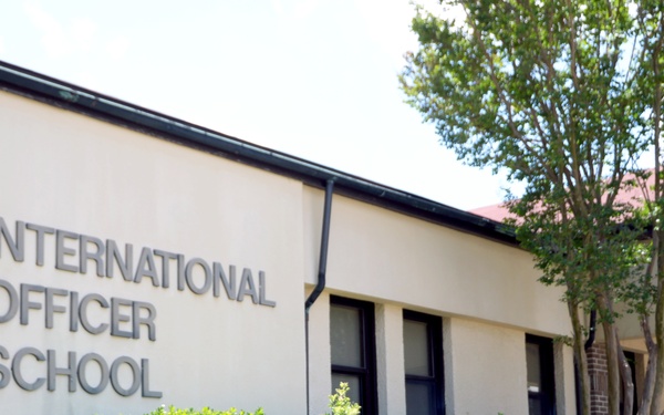 International families become familiar with U.S. through IFOP