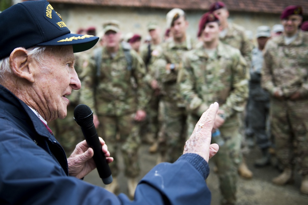 D-Day veteran talks to American Soldiers in Normandy