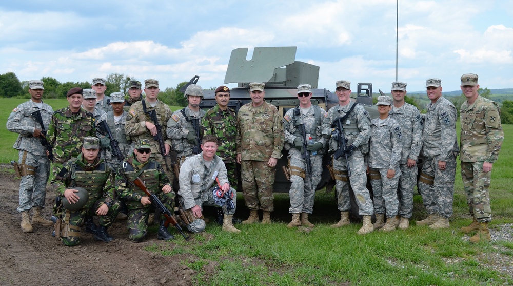 Lt. Gen. Ben Hodges Visits Alabama National Guard in Cincu, Romania