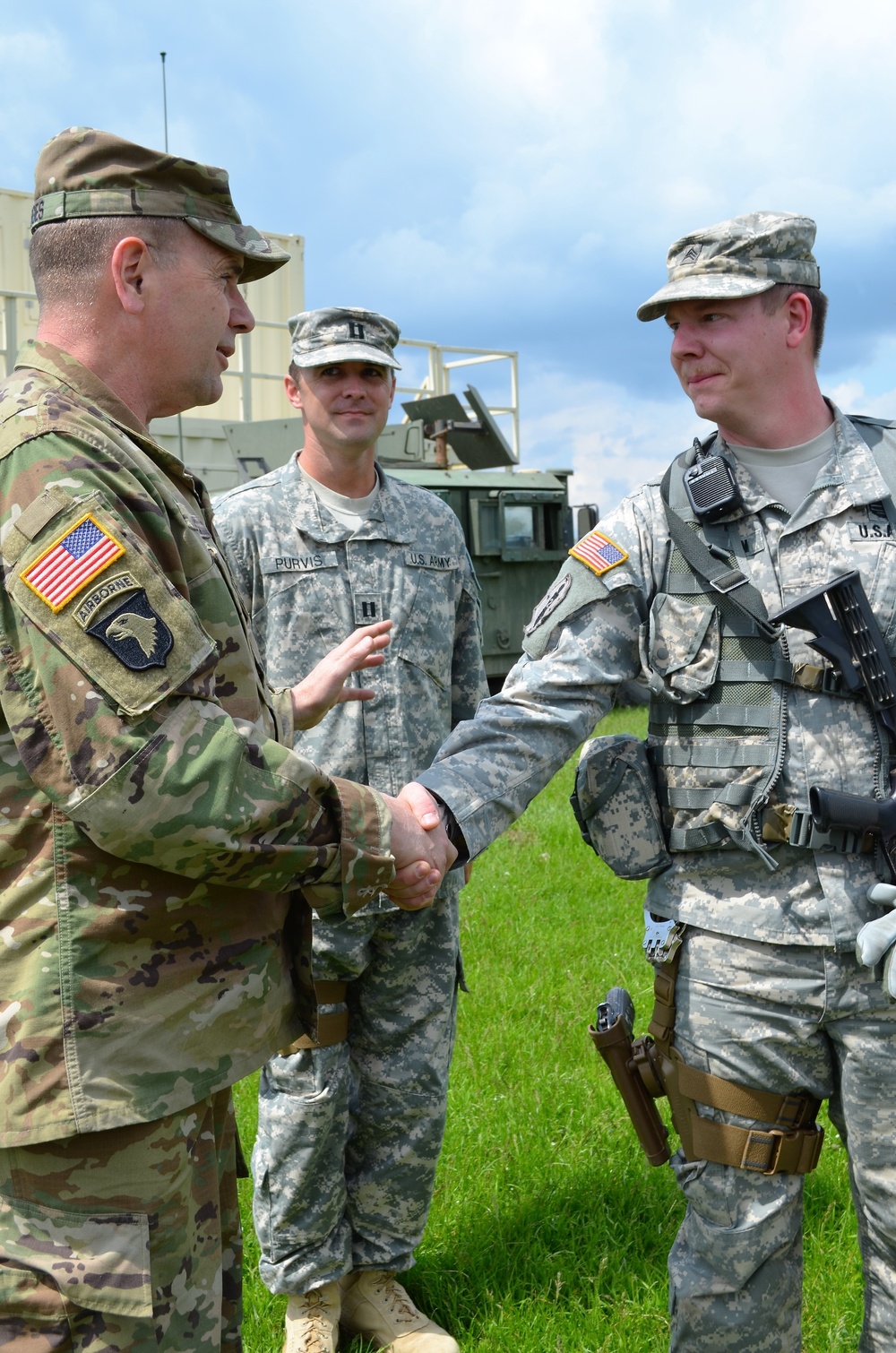 Lt. Gen. Ben Hodges Visits Alabama National Guard in Cincu, Romania