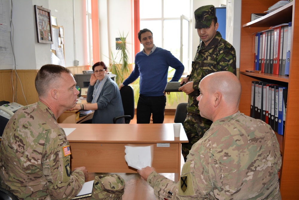 877th Engineer Battalion Visits School in Romania