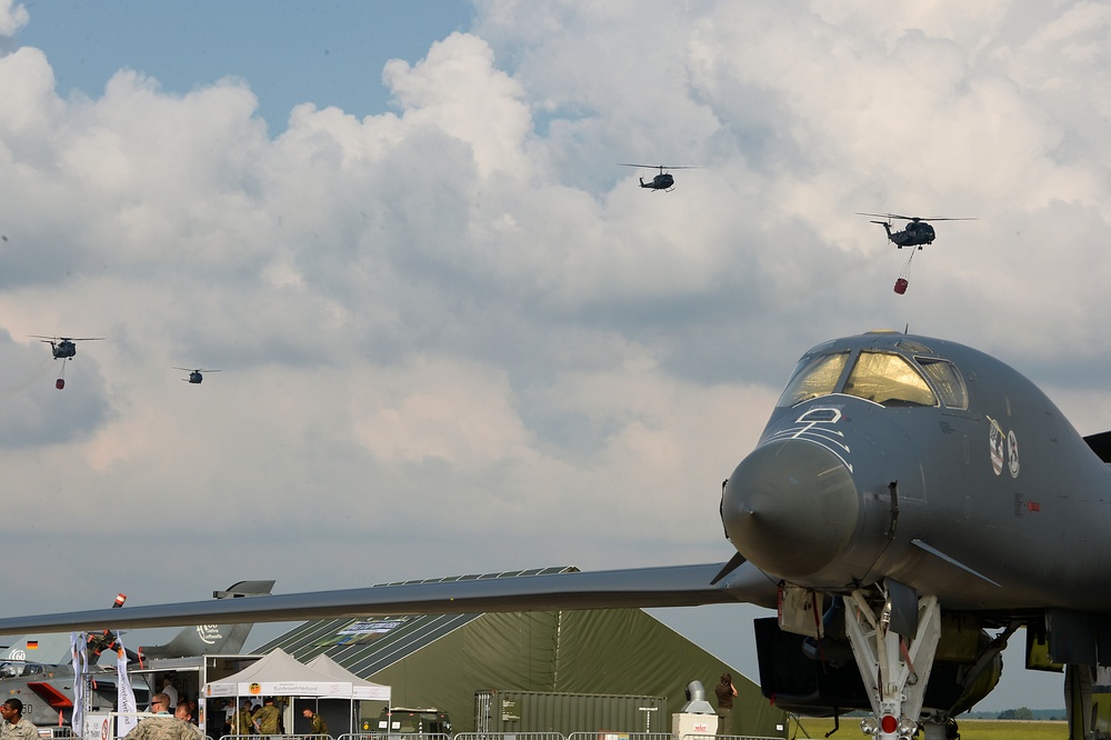 U.S.prepares for Berlin air show