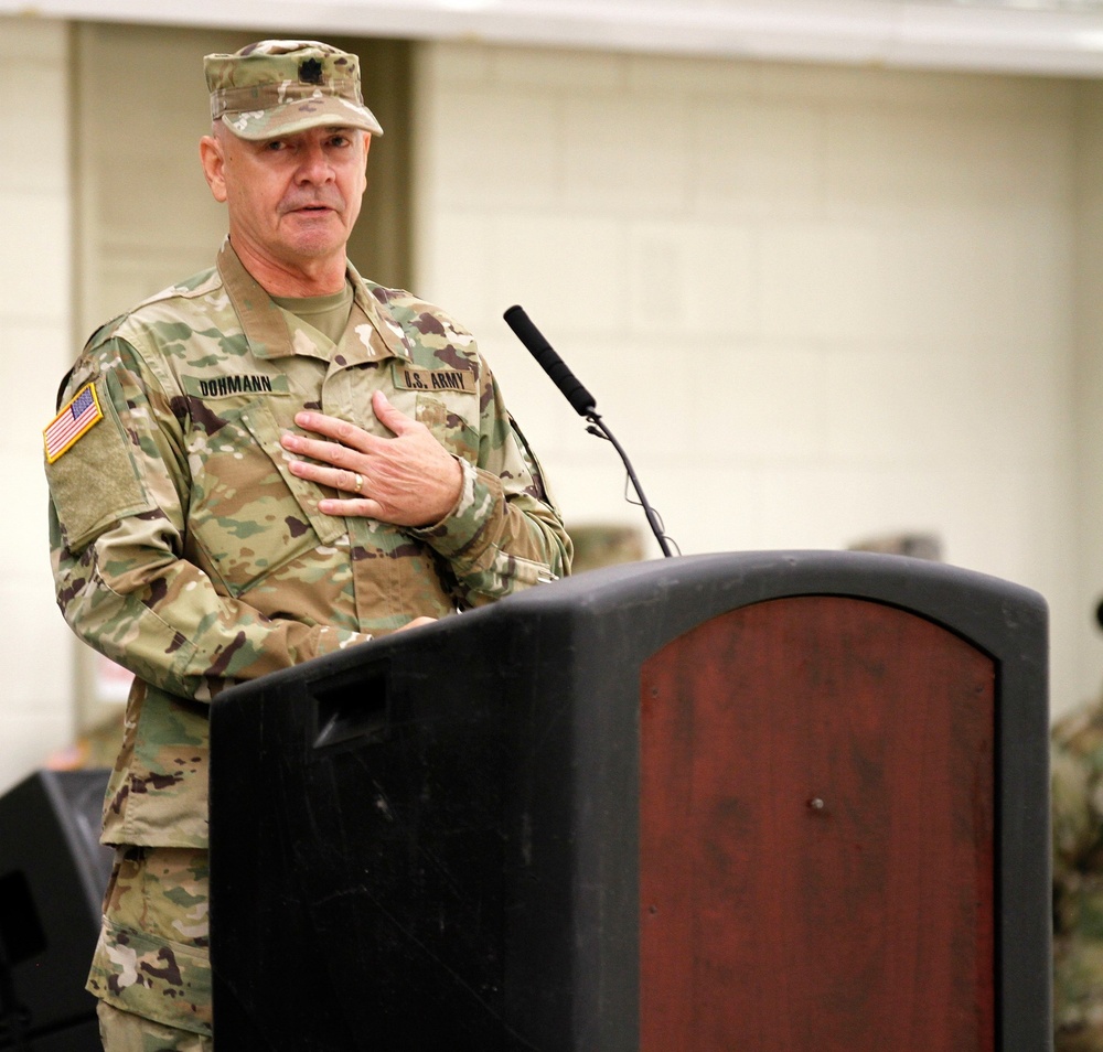146th ESB changes command
