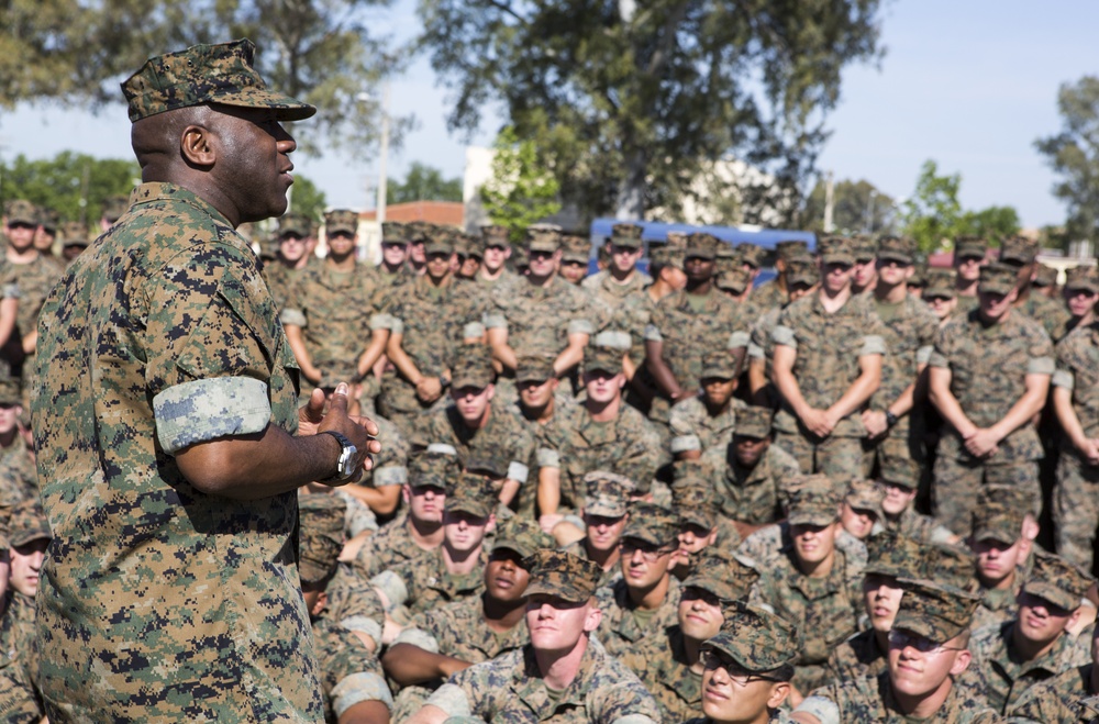 18th Sergeant Major of the Marine Corps, Ronald L. Green visits SPMAGTF-CR-AF Marines &amp; sailors