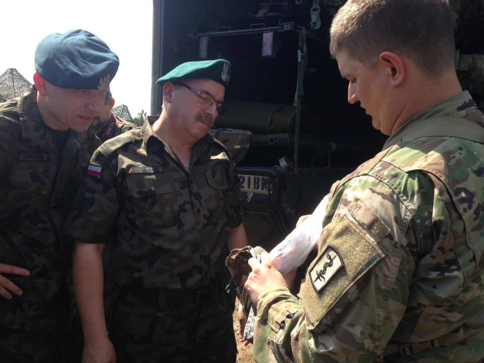 “Viper Medics” Meet with Polish and U.K. Partners in preparation for Airborne Jump