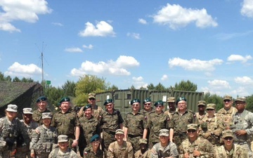 “Viper Medics” Meet with Polish and U.K. Partners in preparation for Airborne Jump