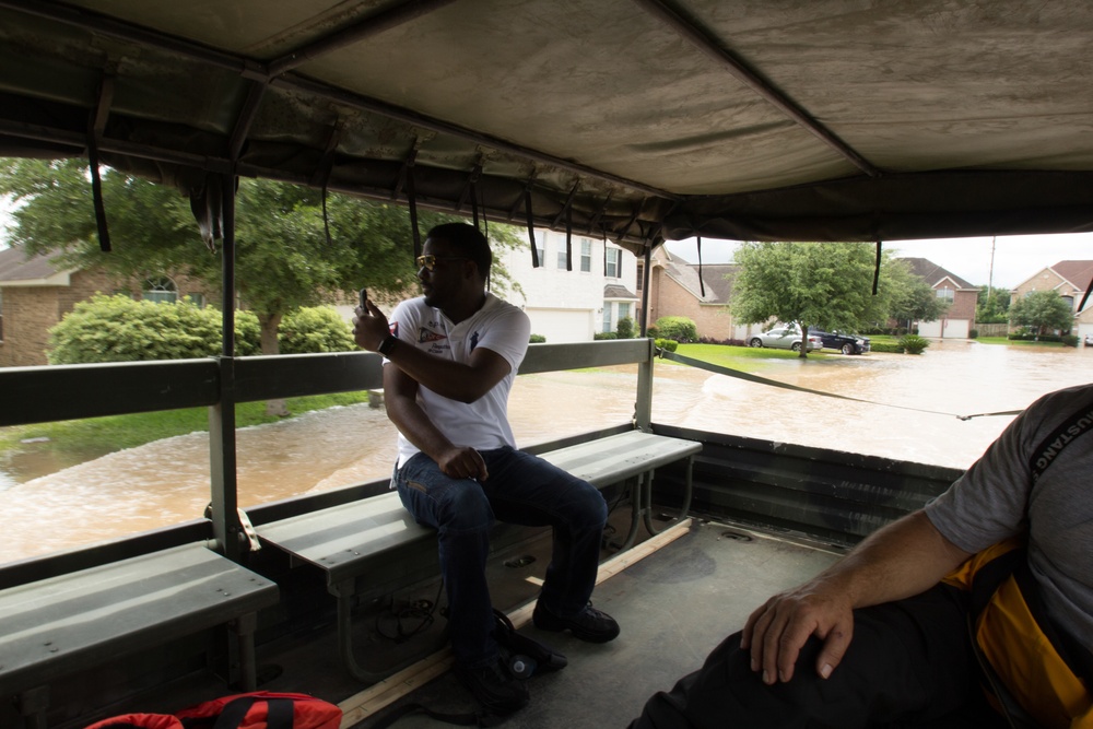 Texas National Guardsmen Support Flood Response