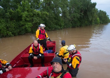 Texas National Guardsmen Support Flood Response