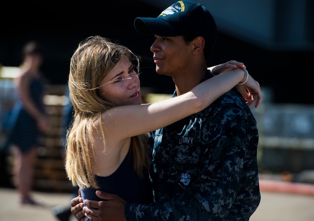 USS Dwight D. Eisenhower (CVN 69) Deployment