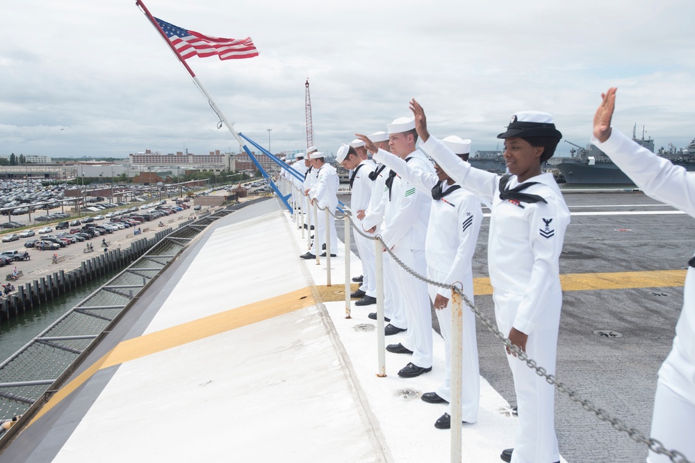 USS Dwight D. Eisenhower (CVN 69)