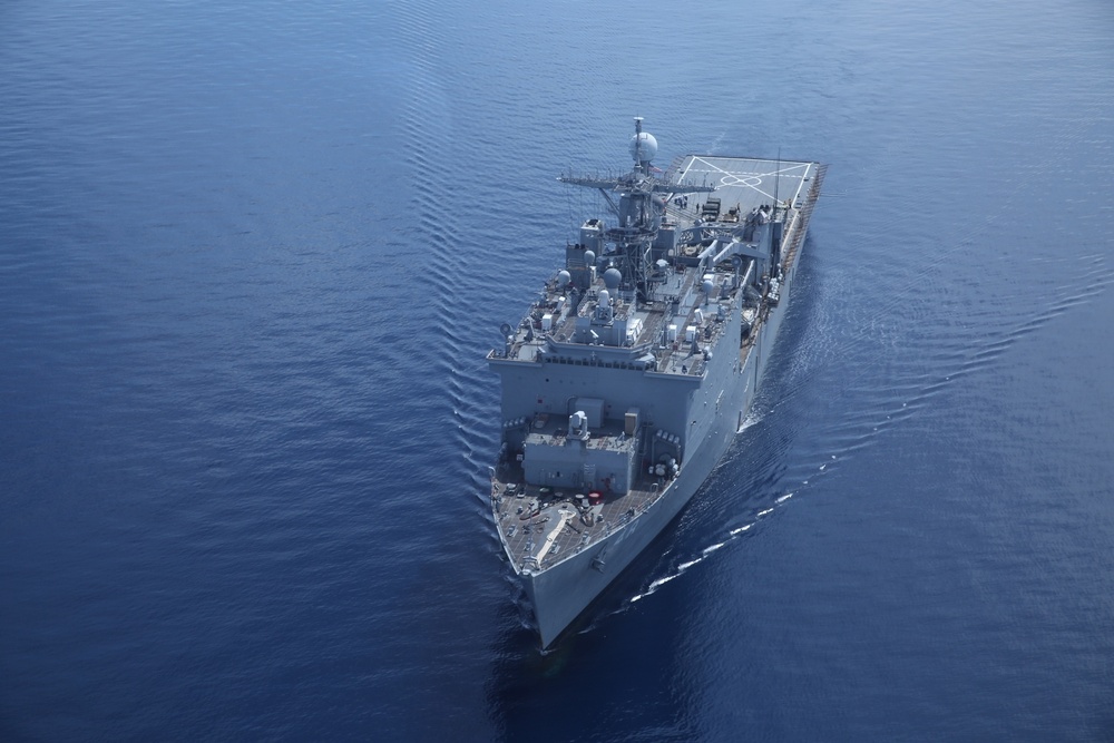 U.S. SAILORS AND MARINES TRAIN WITH PHILLIPINE MARINES CORPS