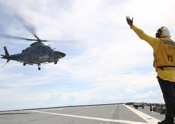 U.S. SAILORS AND MARINES TRAIN WITH PHILLIPINE MARINES CORPS