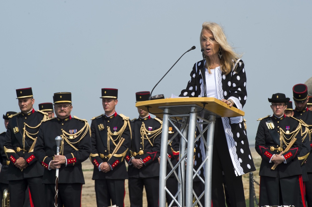 U.S. Ambassador to France speaks at D-Day Ceremony