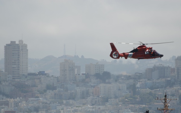 Petty Officer 1st Class Chris Hartman and his K9 Evy demonstrate a vertical delivery