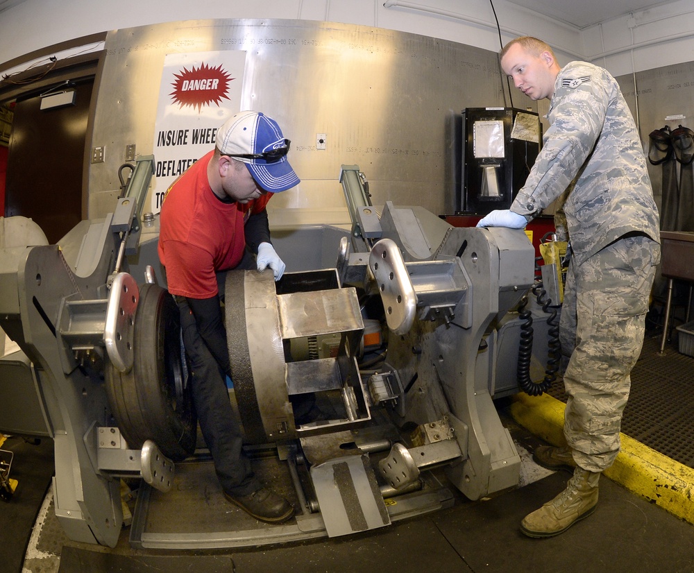 Wheel shop airmen create process improvement for F-35 tire change