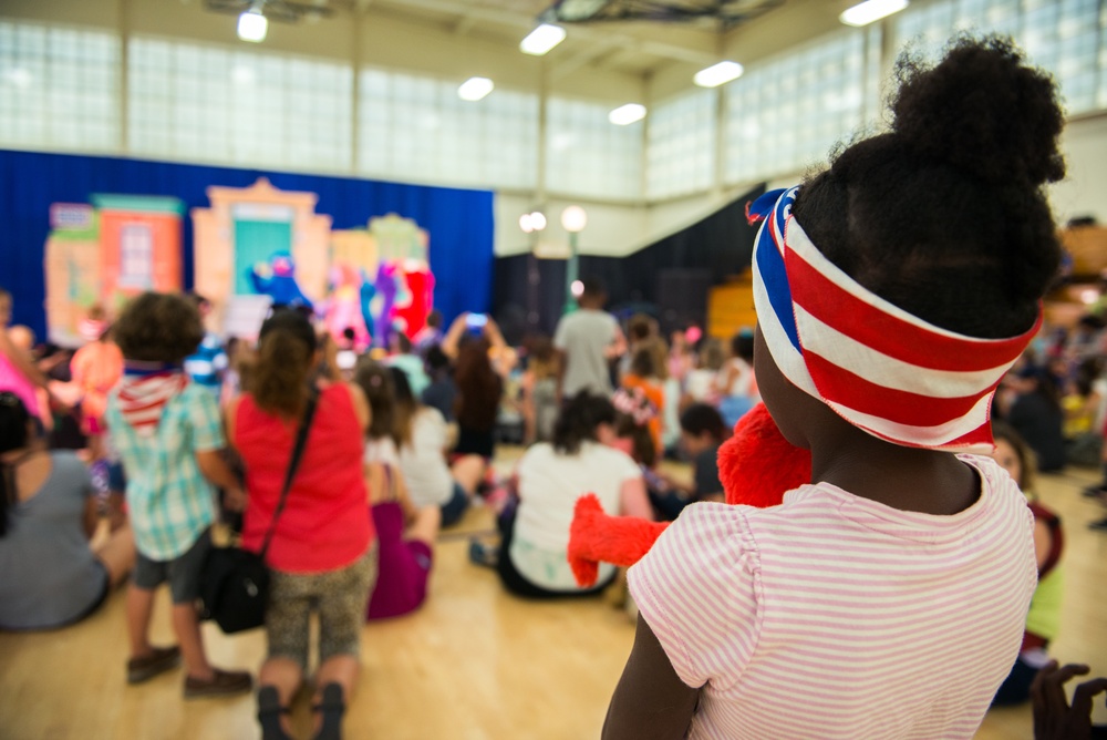 Sesame Street USO Experience for Military Families show.