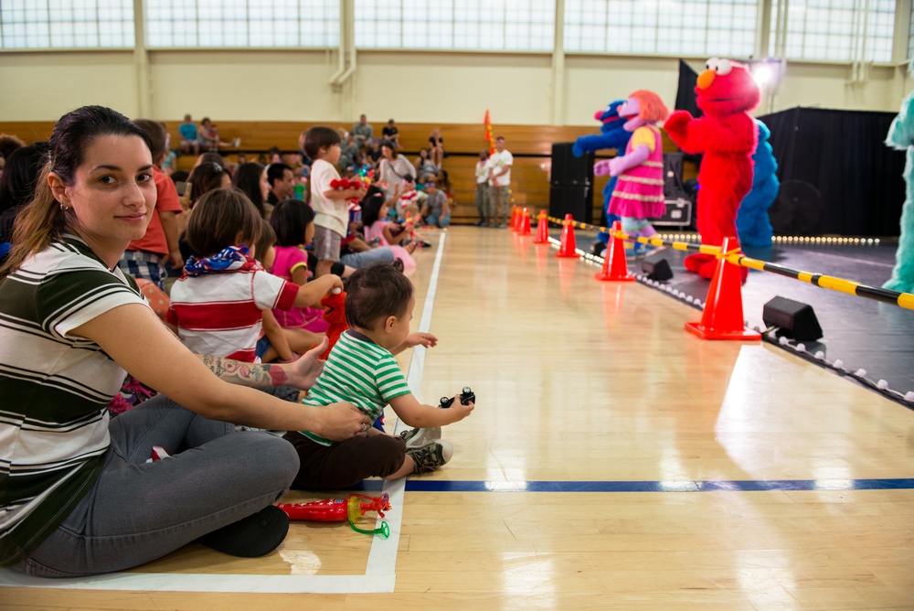 Sesame Street USO Experience for Military Families show.
