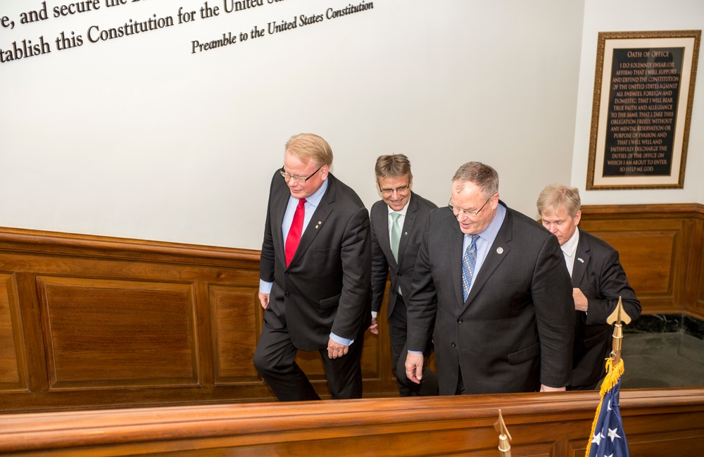 SD, DSD meet with Swedish MoD