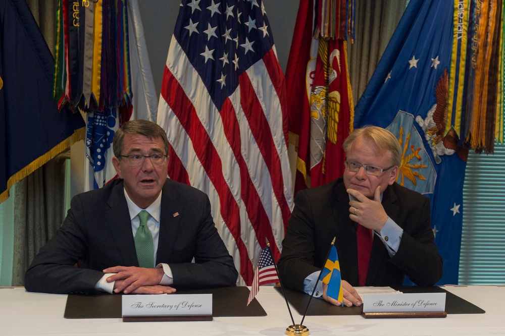 SD and DSD meet with Swedish MoD