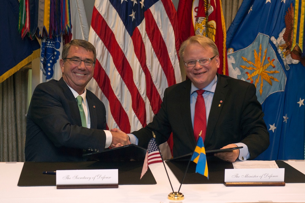 SD and DSD meet with Swedish MoD